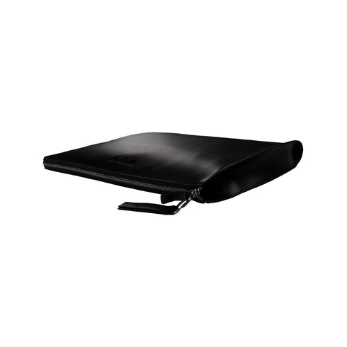 Lisen Laptop Case in Veg. Tanned Leather - Black